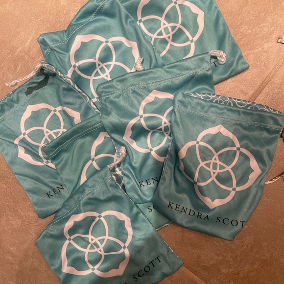 Kendra Scott Jewelry - Kendra Scott Aqua Jewelry Pouches